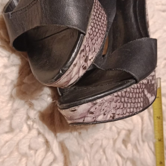 Aldo platforms - Picture 12 of 12